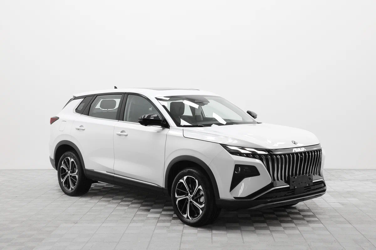 Dongfeng Huge по цене от 2 392 000