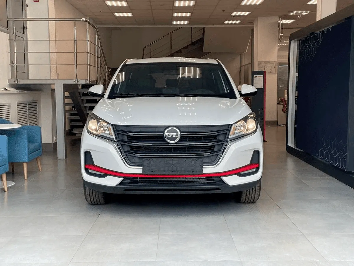 Dongfeng DFSK 500 купить по цене от 1 519 200